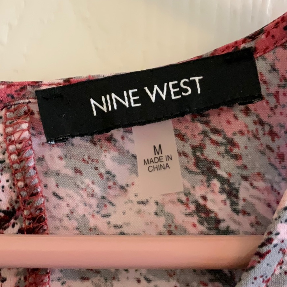 Nine West Tank - Picture 4 of 7